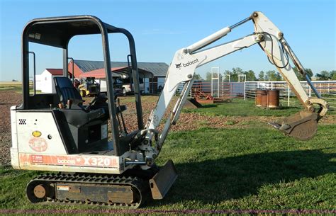 bobcat 320 excavator|bobcat x320 specs.